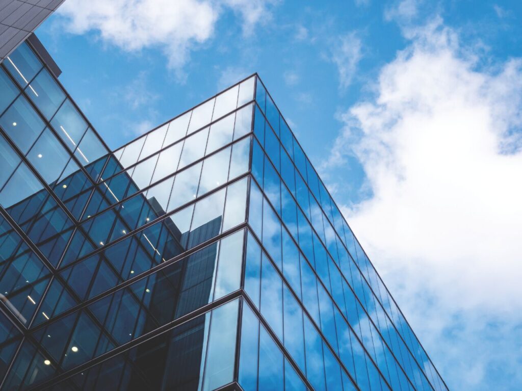 Lumyra-Energy_PHOTOVOLTAIC-FACADES_M58An5pmR